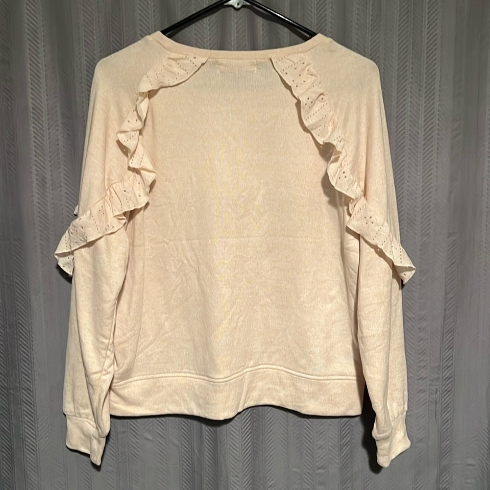89th + Madison Ruffle Sleeve Top - Picture 2 of 6